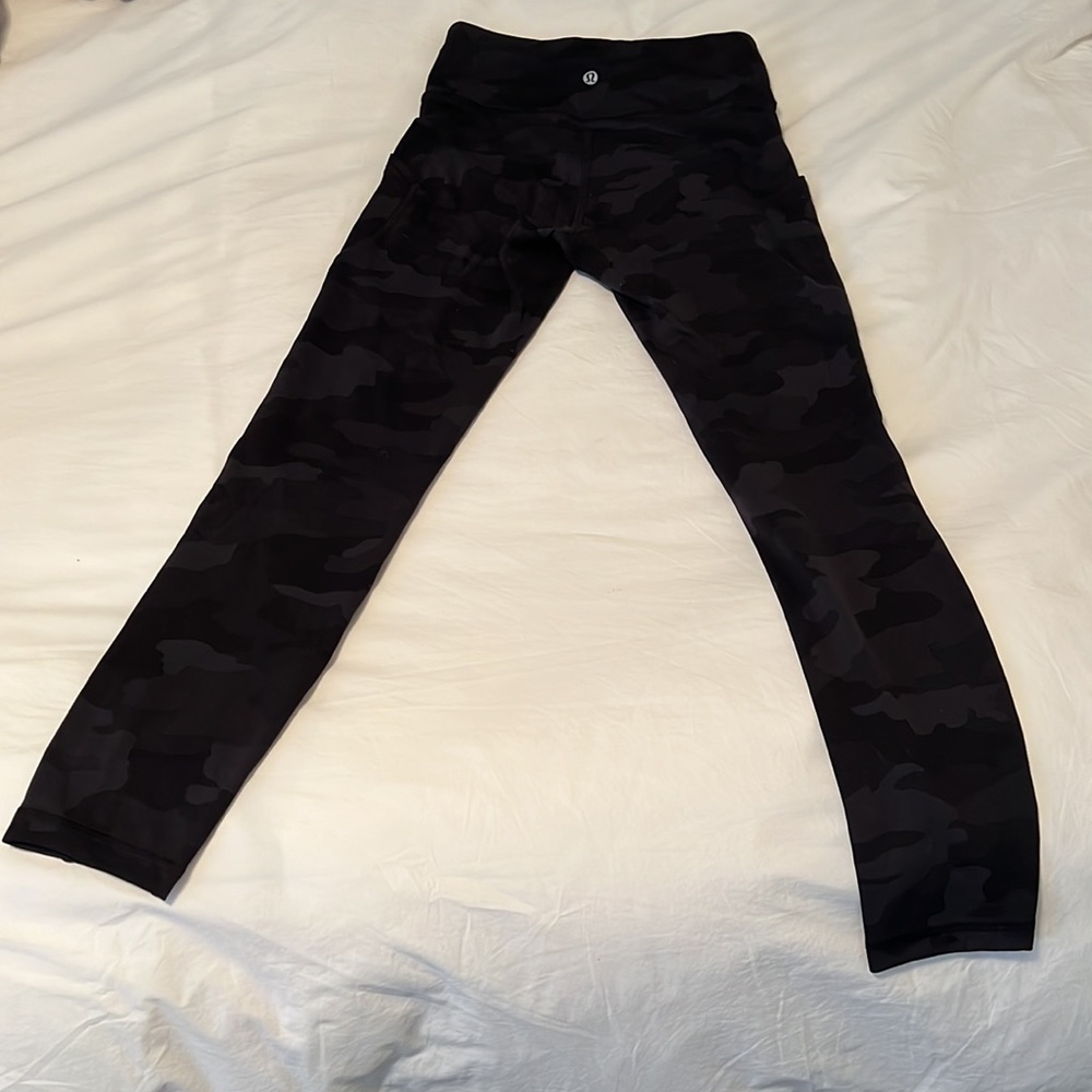 Lululemon Invigorate HR Tight - Picture 7 of 9